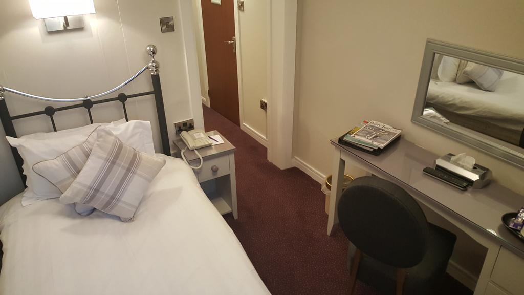 Caersws Maesmawr Hall Hotel מראה חיצוני תמונה